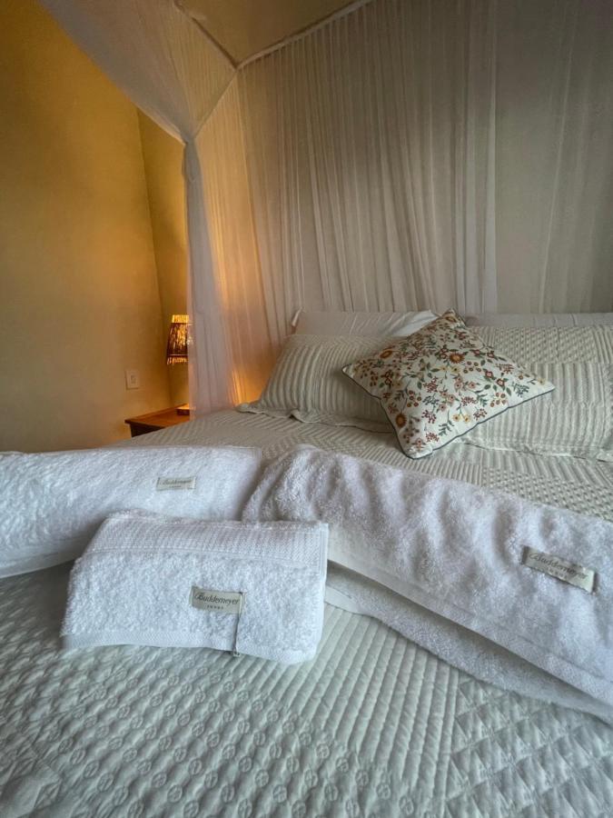 Casa Corujas Homestay *